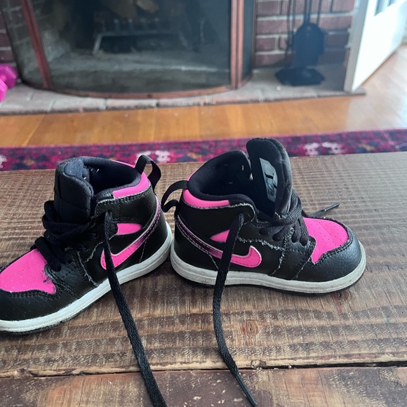 Baby Air Jordan’s - Picture 3 of 5